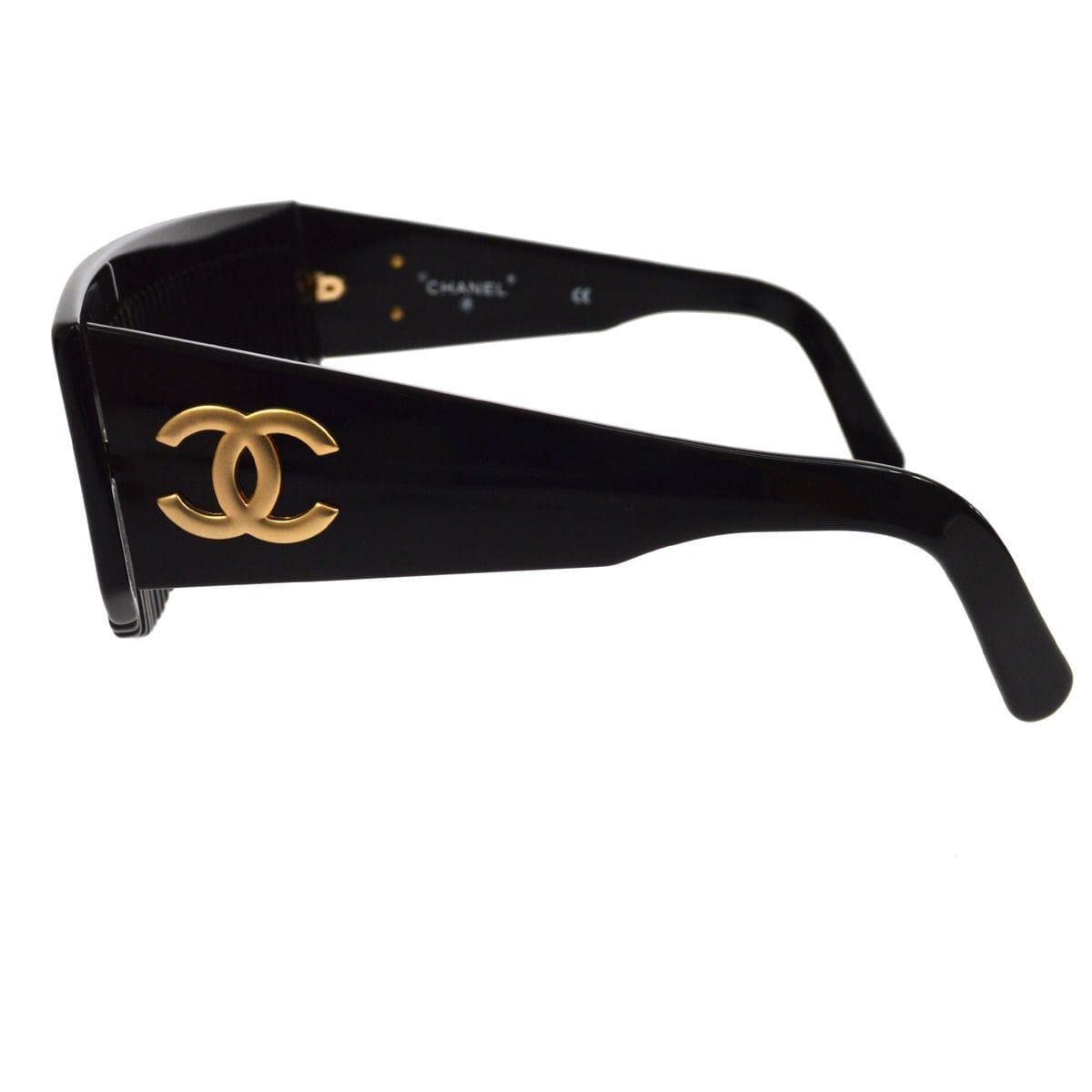 Sunglasses Chanel Black in Metal - 25597391